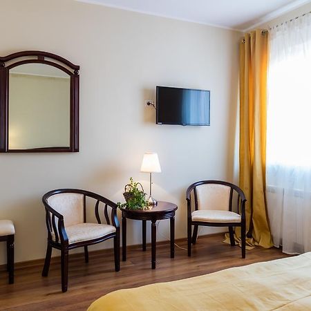 Pensiunea Boema Piatra Neamţ 外观 照片