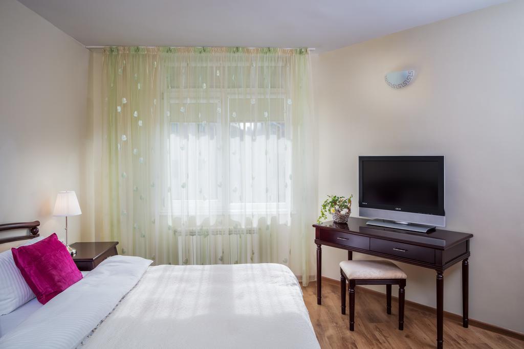 Pensiunea Boema Piatra Neamţ 外观 照片