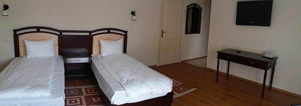 Pensiunea Boema Piatra Neamţ 外观 照片